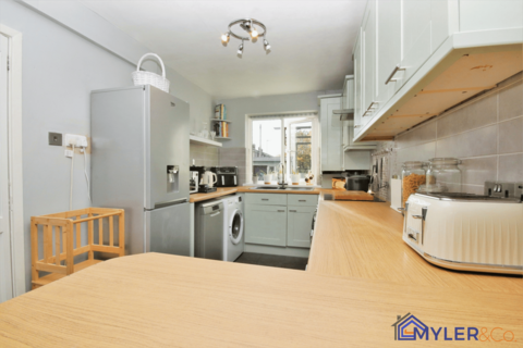 22 Avon, Widnes, WA8 4SR