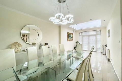 undefined, Ambrose Avenue, London