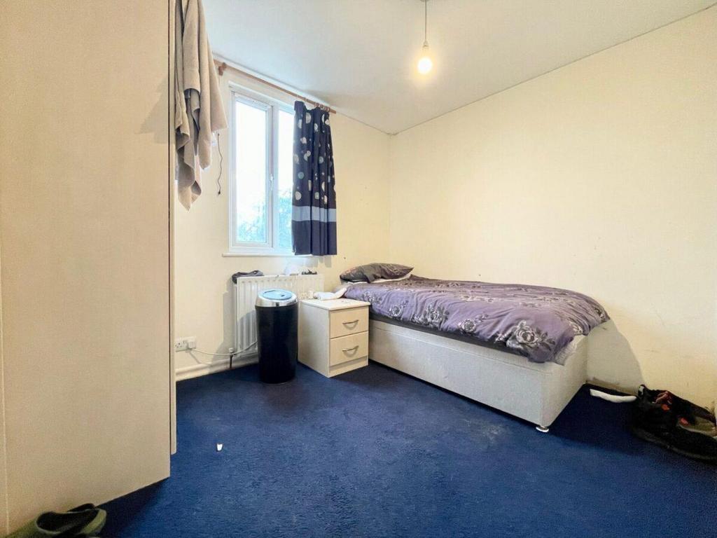 Room-7-1200x900.jpg