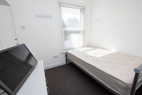 6 bedroom house to rent, Dawlish Road, Birmingham B29