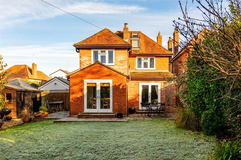 4 bedroom detached house for sale, London Road, Buckingham, Buckinghamshire, MK18