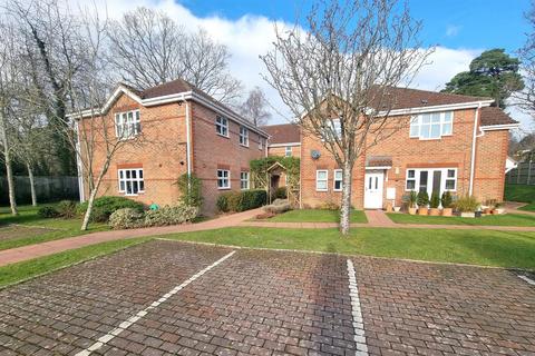 2 bedroom flat to rent, Hiltingbury