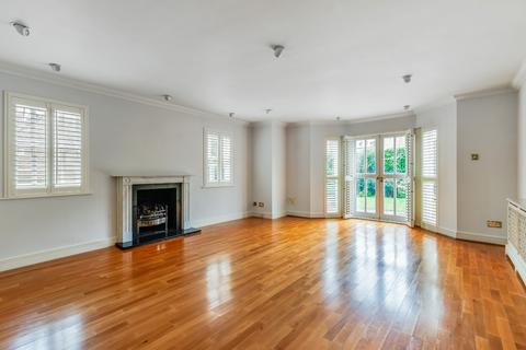 4 bedroom property for sale, Virginia Water