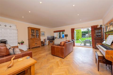 4 bedroom detached house for sale, Fleet Hill, Wokingham RG40