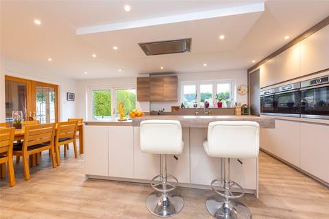 4 bedroom detached house for sale, Fleet Hill, Wokingham RG40