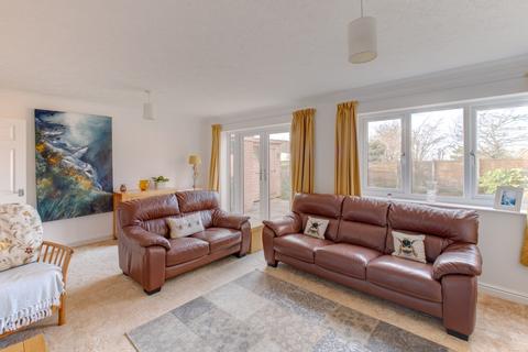 37 Barley Croft, Stoke Heath, Bromsgrove, B60 3QG