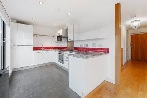 3 bedroom apartment for sale, Beauchamp Road, London, SW11