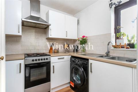 1 bedroom apartment for sale, Dalrymple Close, London, N14