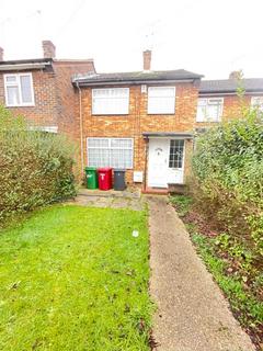 3 bedroom terraced house to rent, Lower less road Slough