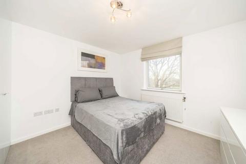 1 bedroom flat to rent, All Saints Road, London W3