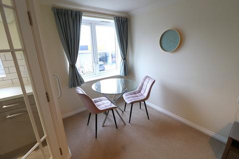 1 bedroom apartment for sale, Pound Avenue, Stevenage, Hertfordshire, SG1