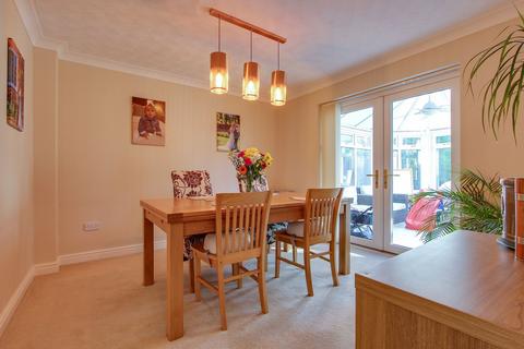 7 Hagbech Hall Close, Emneth, Wisbech, PE14 8EB