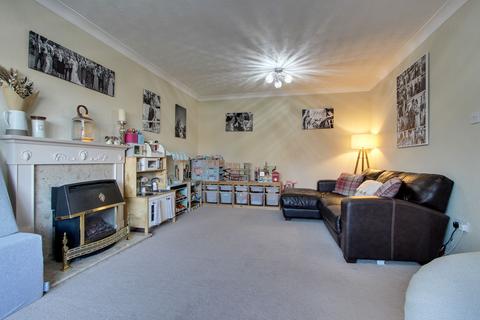 7 Hagbech Hall Close, Emneth, Wisbech, PE14 8EB
