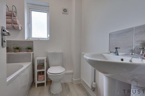 1 Calder Close, Mirfield, WF14 8JG