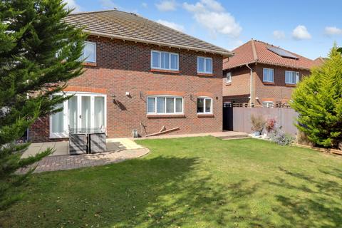 5 bedroom detached house for sale, Harvest Way, Hawkinge, CT18