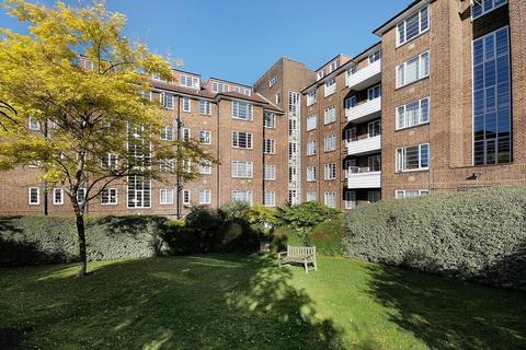 3 bedroom flat to rent, Heathway Court, Finchley Road, London, NW3