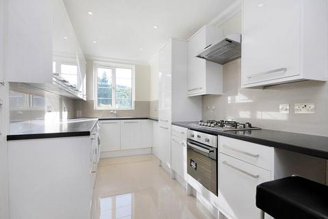 3 bedroom flat to rent, Heathway Court, Finchley Road, London, NW3