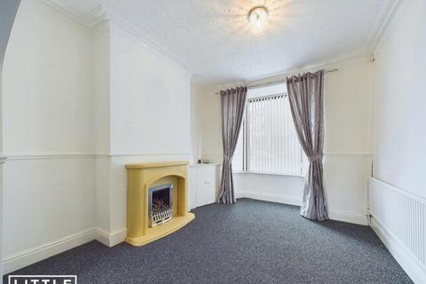 3 bedroom terraced house to rent, Owen Street, St. Helens, WA10