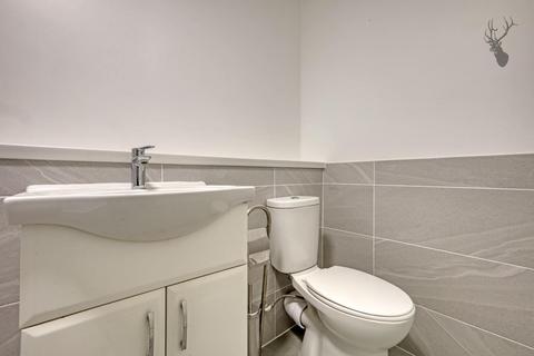 Flat 40, Elton House Candy Street, London, E3 2LJ