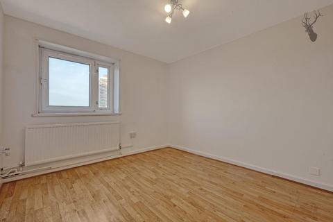 Flat 40, Elton House Candy Street, London, E3 2LJ