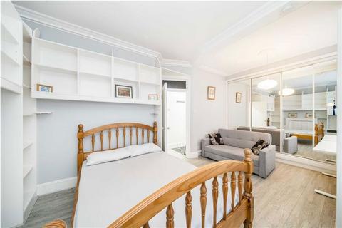 Studio to rent, Lisson Street, London NW1