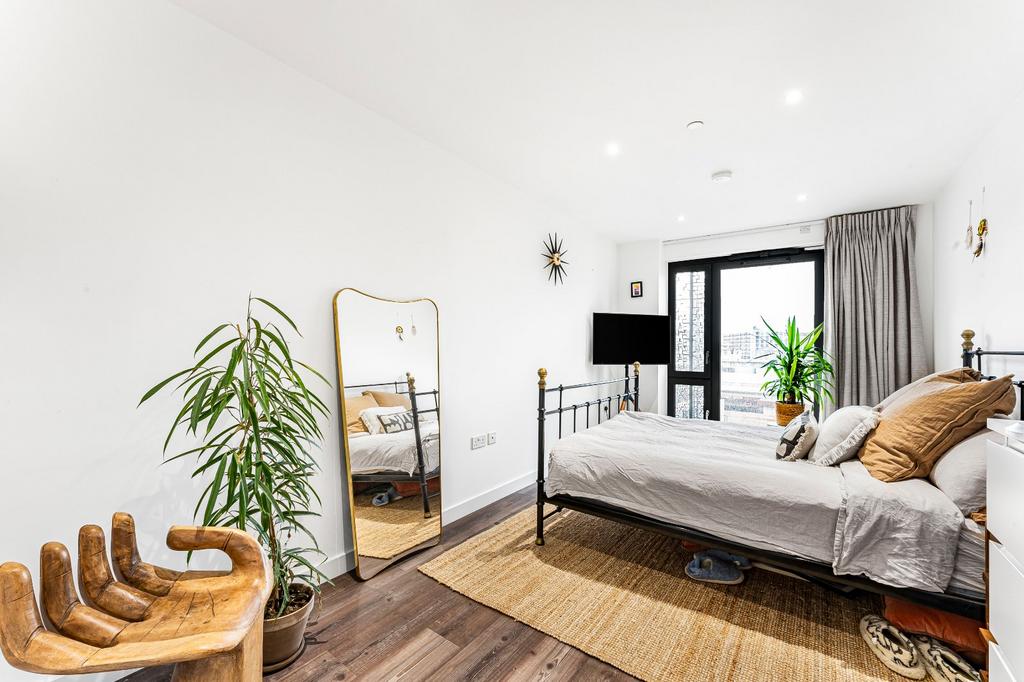Apartment in London - View 3