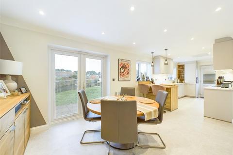 4 bedroom detached house for sale, Iris Close, Christchurch, Dorset, BH23