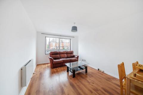 2 bedroom apartment to rent, Windsor Road,  Finchley,  N3