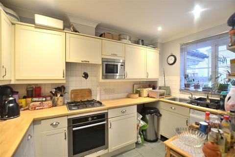 2 bedroom apartment for sale, 108 Clarence Road, Fleet GU51