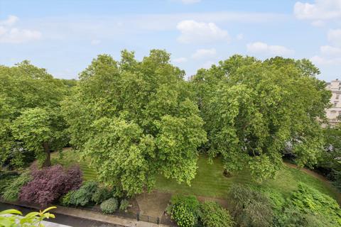 3 bedroom flat for sale, Eaton Square, London, SW1W