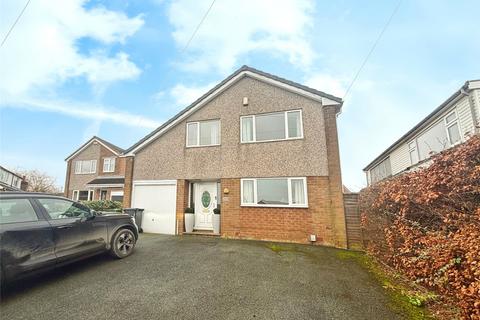 4 bedroom detached house for sale, Hall Drive, Liversedge, West Yorkshire, WF15