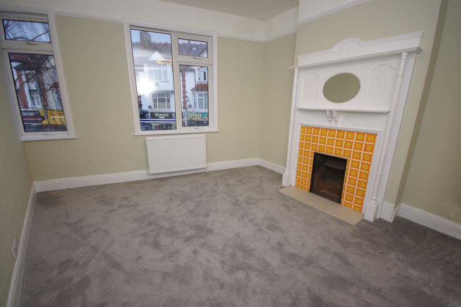 Apartment in Finchley - View 2