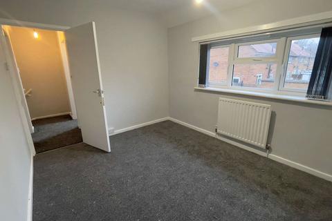 2 bedroom house to rent, Hough Road, Walsall WS2