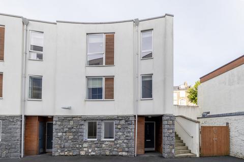 3 bedroom terraced house for sale, Bosq Lane, St Peter Port, Guernsey