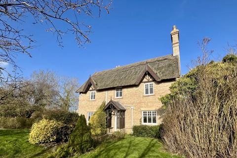 4 bedroom cottage to rent, Hall Lane, Riddlesworth