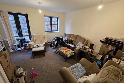 2 bedroom terraced house to rent, Bank Road*, Bristol BS15