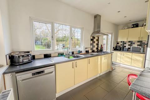15 Aldermans Hill, Hockley, SS5 4RP