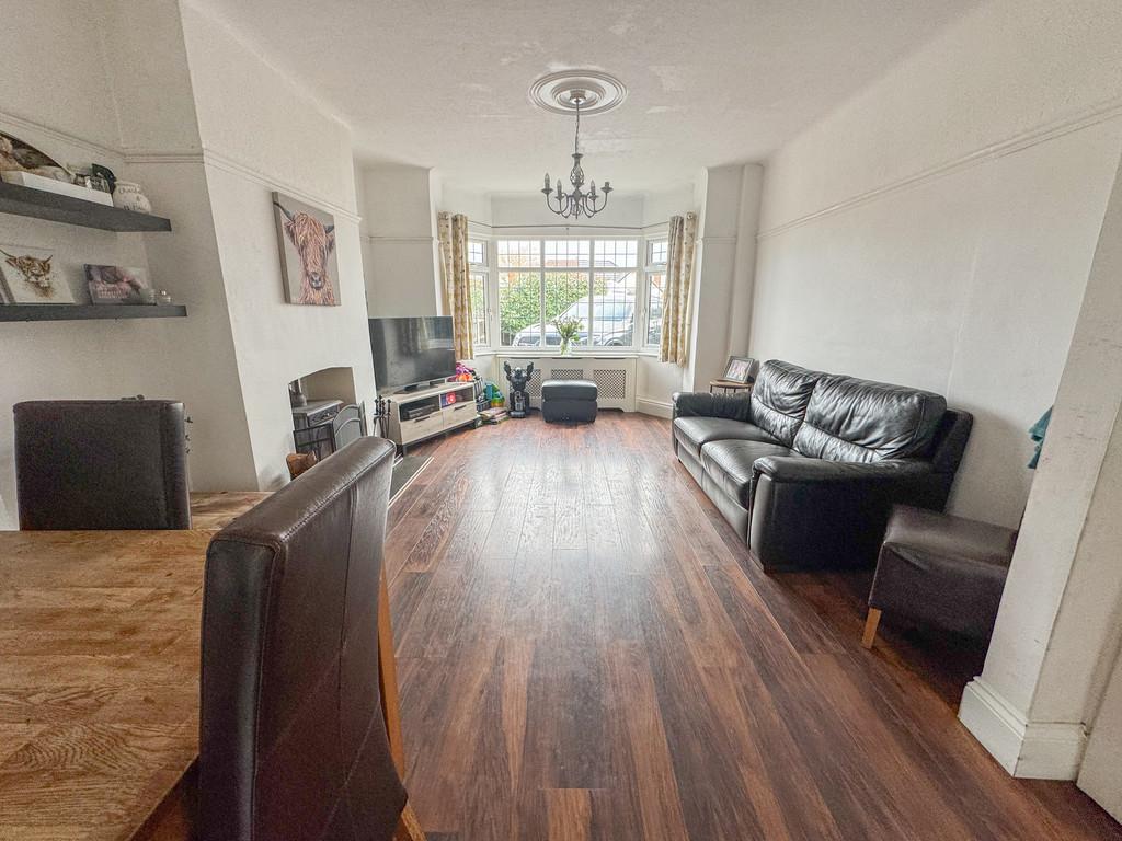 Lounge 2