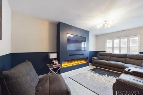 3 Church Acre, Oakley, Basingstoke, RG23 7GH