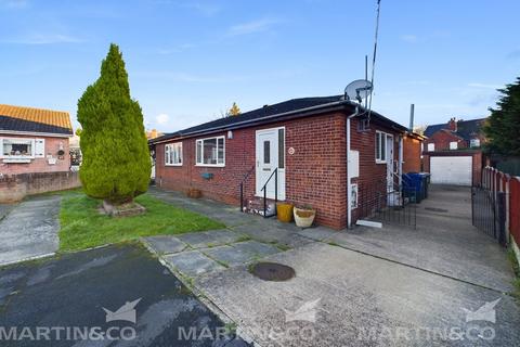 2 bedroom semi-detached bungalow for sale, New Street, Bentley