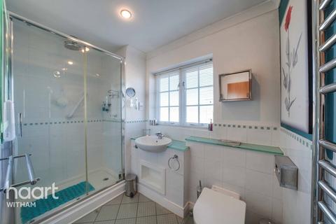 6 Bliss Close, Witham, CM8 1JR
