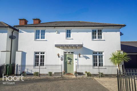 6 Bliss Close, Witham, CM8 1JR