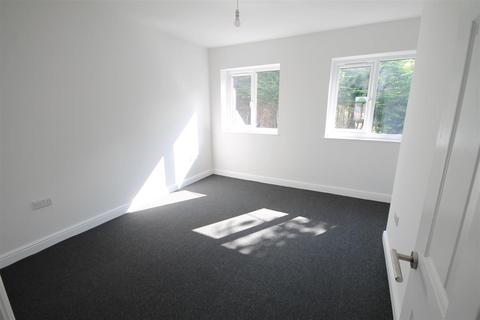 2 bedroom apartment to rent, Partington Lane, Swinton, Manchester