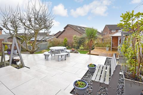 4 bedroom semi-detached house for sale, Comfrey Close, Harrogate