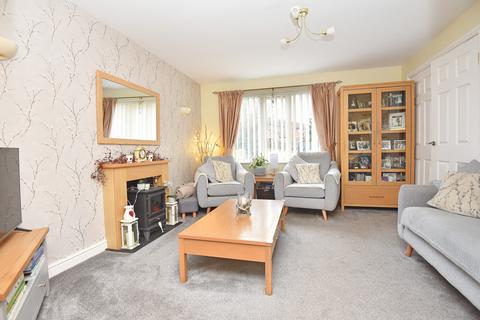 4 bedroom semi-detached house for sale, Comfrey Close, Harrogate