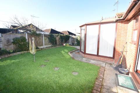 2 bedroom bungalow to rent, Canvey Island SS8