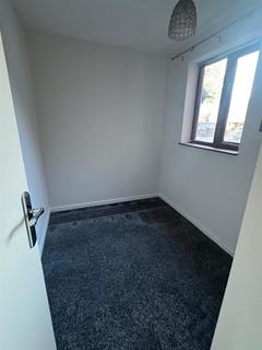 2 bedroom flat to rent, Waterside Gardens, Nottingham NG7