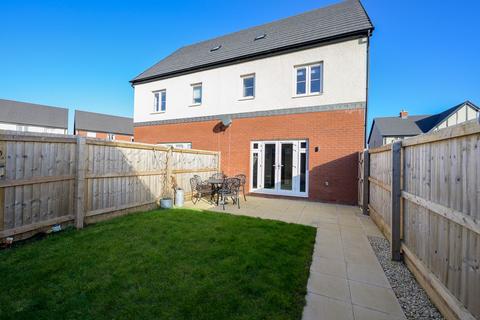 4 bedroom semi-detached house for sale, Turbit Close, Ross-On-Wye