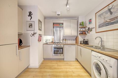 Flat 1, Dimsdale Heights, 4 Spencer Way, London, E1 2PN