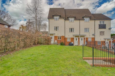 39 Rostron Close, West End, Southampton, SO18 3AF